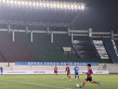 黄冈足球杀疯了！草根逆袭省运八强，武穴硬核天团YYDS！