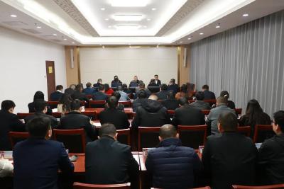 查俊参加市委办公室“支部主题党日”活动