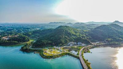 《非凡十四五·武穴答卷》：路网织密“城乡互联”，武穴以通途铺就致富坦途