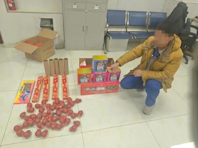 发这种朋友圈，违法