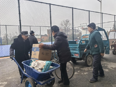 十二年爱心“不打烊”！钱炉建材为田镇老人送上新春暖意