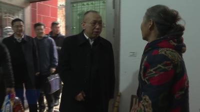 省应急管理厅副厅长陈年山赴武穴走访慰问受灾困难群众