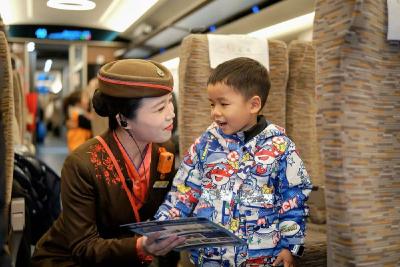 武铁升级便民惠民举措提升旅客春运出行体验