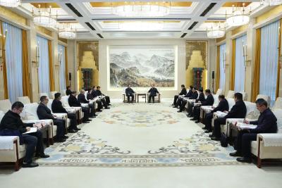 王忠林会见中国石化集团董事长侯启军 携手推动能源化工绿色低碳转型 为支点建设取得决定性进展提供有力支撑