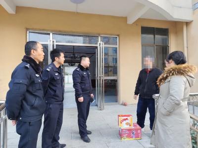 梅川镇警政联动助迷途者重拾生活希望