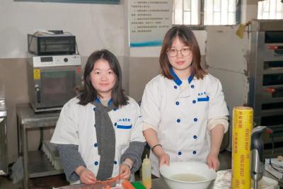 “4个馒头”，为啥卖出了30000元？