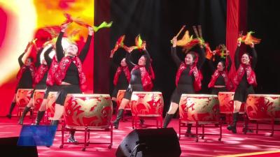 武穴市2026年“广济时光 大话嘻游”新春灯展梅川镇专场文艺汇演举行