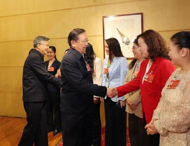 湖北代表团举行庆祝“三八”国际劳动妇女节活动 向全省广大妇女同胞致以节日祝贺和美好祝福 王忠林致辞 李殿勋参加