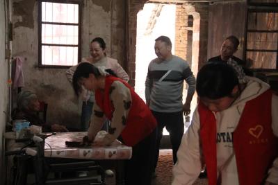 追“锋”少年在行动！武穴中学让雷锋精神常驻校园