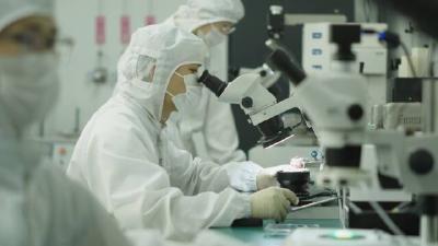 总书记看好的创新人才，正在这样努力攀登