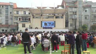 强国有我 逐梦蓝天：航空航天科普讲座点燃青少年求知热情