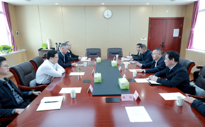 查俊赴省直部门及金融机构对接工作