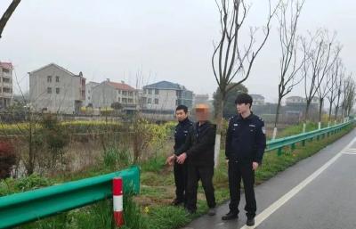 骑自行车来，骑电动车走！武穴警方速擒见财起意偷车贼