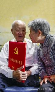 花开无声 ——追记“共和国勋章”获得者张富清的妻子孙玉兰