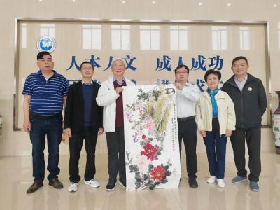 一门三杰皆出武中！从武穴走出的空军大校，回乡献礼母校校庆