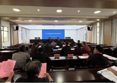 万丈湖街道：严控秸秆焚烧 守护蓝天净土