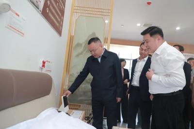 查俊调研养老服务工作