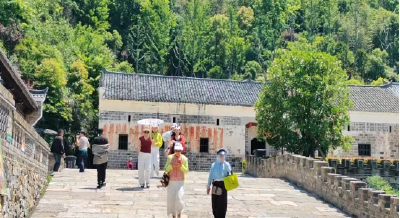 留守妇女解锁“增收新密码”！武穴市刊江街道龚隆社区这场研学之旅太有料