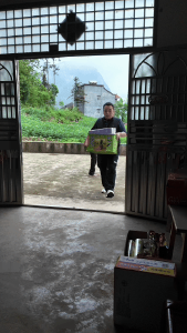 那个大山里“去哪儿都顺路”的年轻人