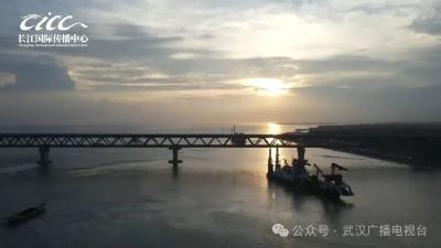 从帕德玛到长江，他在武汉读懂桥的意义