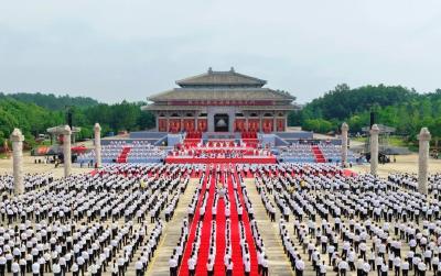 丙午年拜谒炎帝神农大典隆重举行 郑建邦何报翔关志鸥李殿勋王灵桂等出席 孙伟主持