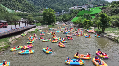 宜昌兴山：不惧“烤”验  用坚守与汗水守护游客清凉一夏