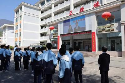 “原来上课还能这么好玩！”兴山近500名初中生沉浸式“打卡”职教校园