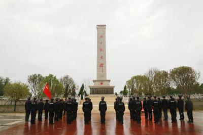 【致敬·缅怀·奋进】纷纷细雨中，沙洋公安祭英烈