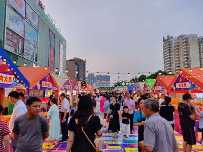 “夜经济”激发城市活力  沙洋大型烟火夜市嘉年华举行