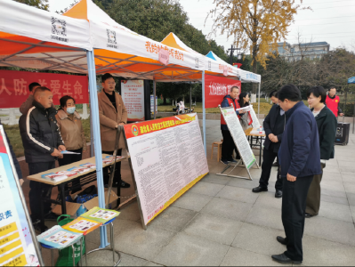 国家宪法日，人防党员先锋队在行动