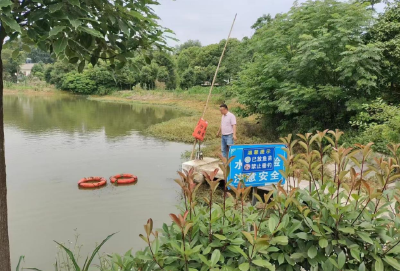 十里铺镇李河村：“志愿红”织密防溺水“安全网”