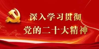 “鲲龙”有我丨对海浪比个“V”