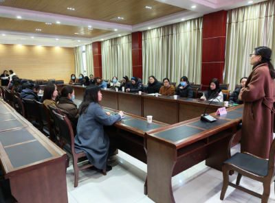 传政策送服务 妇联关爱伴同行