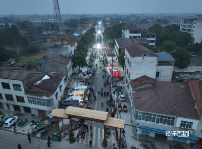【记者走基层】“蛟尾赶大场”年味浓  惠民增收暖人心