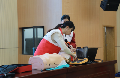 应急救护筑防线 砺技强能护平安