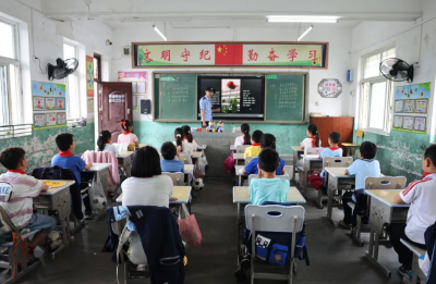 沙洋：禁毒宣传进校园 守护青春不“毒”行