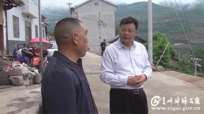 【脱贫攻坚铿锵行】卢辉到乡镇调研督导脱贫攻坚工作