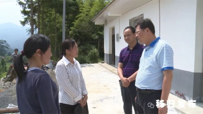 卢辉：大战一百天 决胜脱贫攻坚；杨勇慰问看望困难党员和贫困户