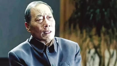 传承红色基因，做一名“陈岩石”同志式的合格党员