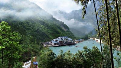 以更加靓丽的景区形象迎接八方游客