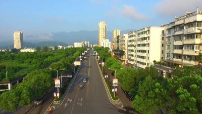 卢辉：整治美化环境 打造美丽县城