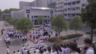 V视丨卢辉：千方百计确保全县教育单位绝对安全