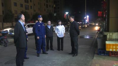 V视丨卢辉夜查饮食行业消防安全
