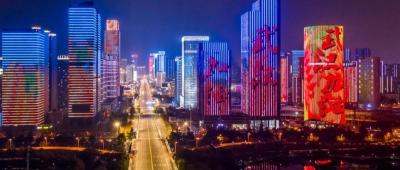 这座城市，哪会轻易暂停