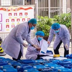 面对疫情，坚定信心就能取胜
