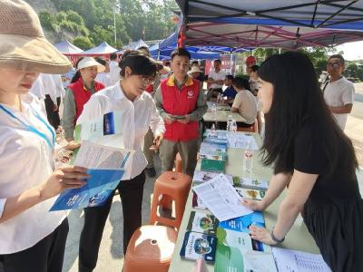 秭归科技经信：开展应急安全和金融安全知识宣传活动