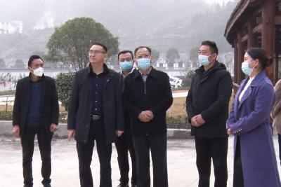 省市联合考评组来我县开展“共同缔造”试点评估工作