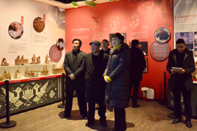 走出一条茶文旅融合发展新路！中哈国际产业新城董事长易法军来五峰调研