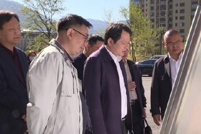邓红静调研全县交通项目和山通公司