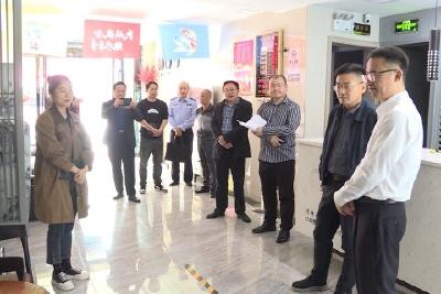 覃业成带队检查省第十届民族运动会筹备情况